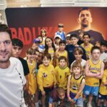 Luka Dončić revoluciona Madrid en dos jornadas históricas junto a Basketball Emotion y Jordan Brand Luka Dončić revoluciona Madrid en dos jornadas históricas junto a Basketball Emotion y Jordan Brand
