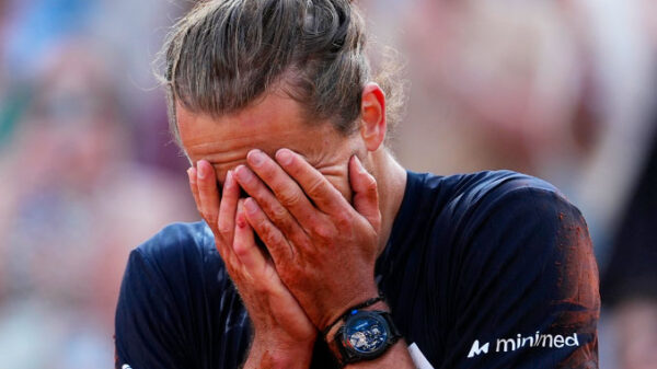 Zverev culmina su búsqueda del primer Grand Slam en París frente a Cobolli