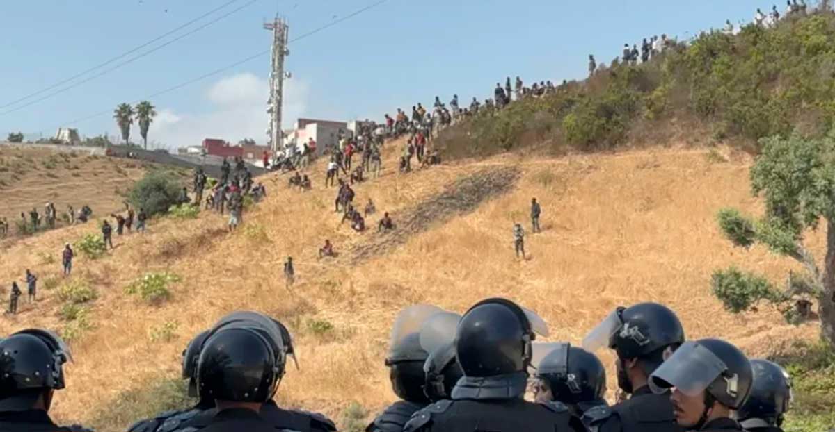 Revuelta en PSOE para exigir a Sánchez la defensa de Ceuta Revuelta en PSOE para exigir a Sánchez la defensa de Ceuta