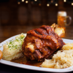 El restaurante madrileño Krüger consolida su oferta gastronómica basada en el codillo alemán
