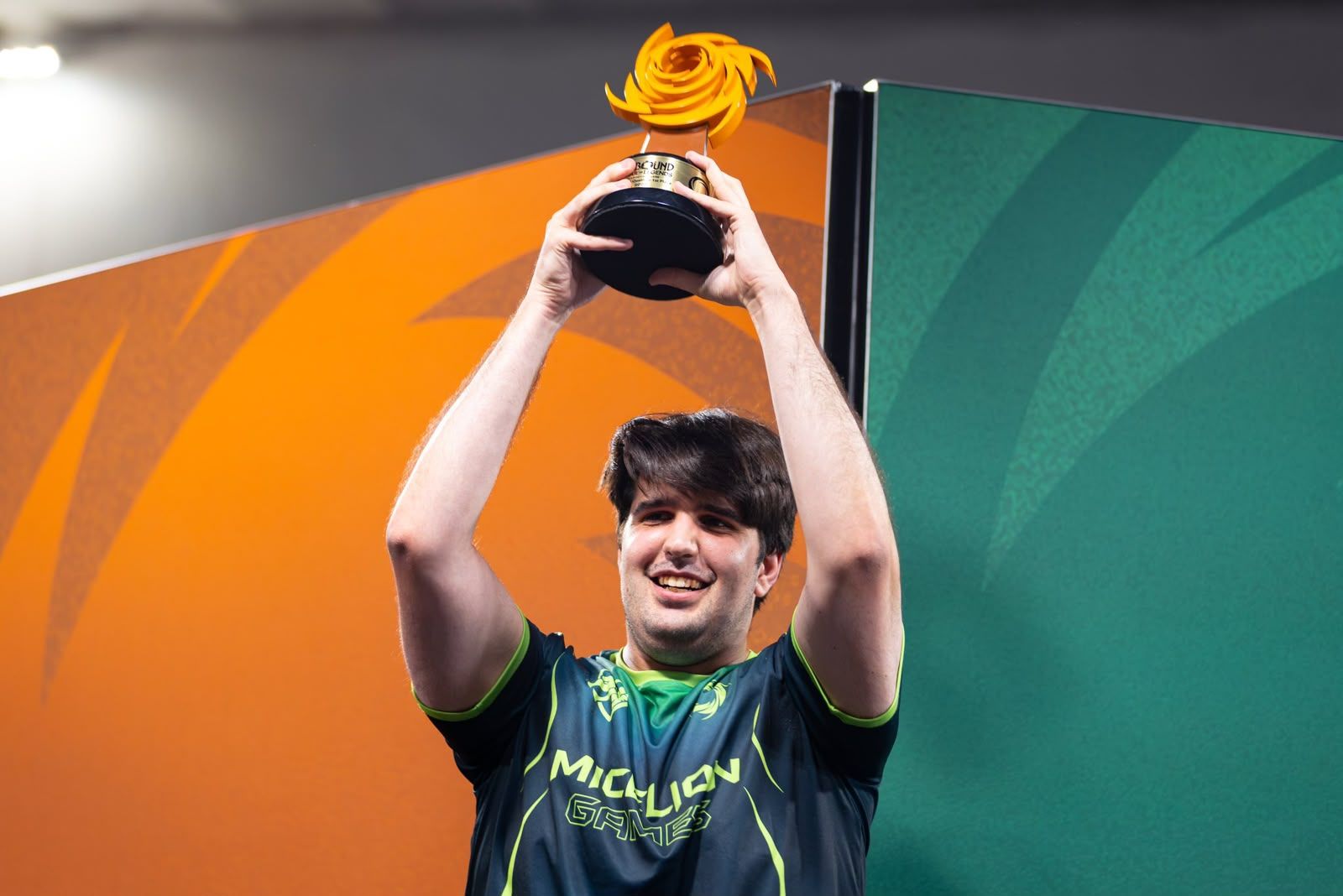 El español Mateo Ferreira Vázquez, “TheManLand”, del team Micelion, se proclama vencedor del Regional Qualifier de Riftbound en Barcelona