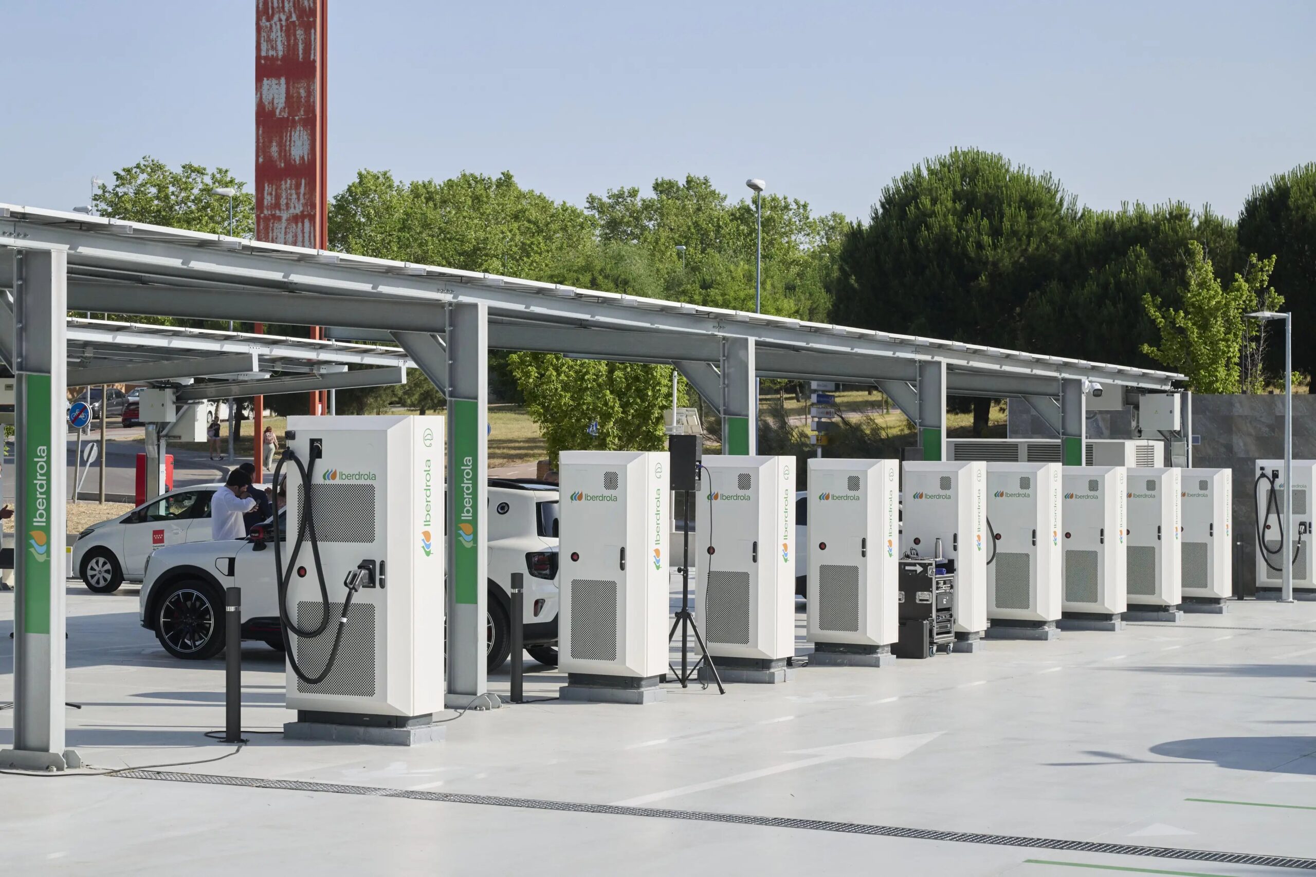 La red de Iberdrola España permitirá recorrer 500 millones de kilómetros en vehículo eléctrico en 2026 y superará 4,1 millones de recargas