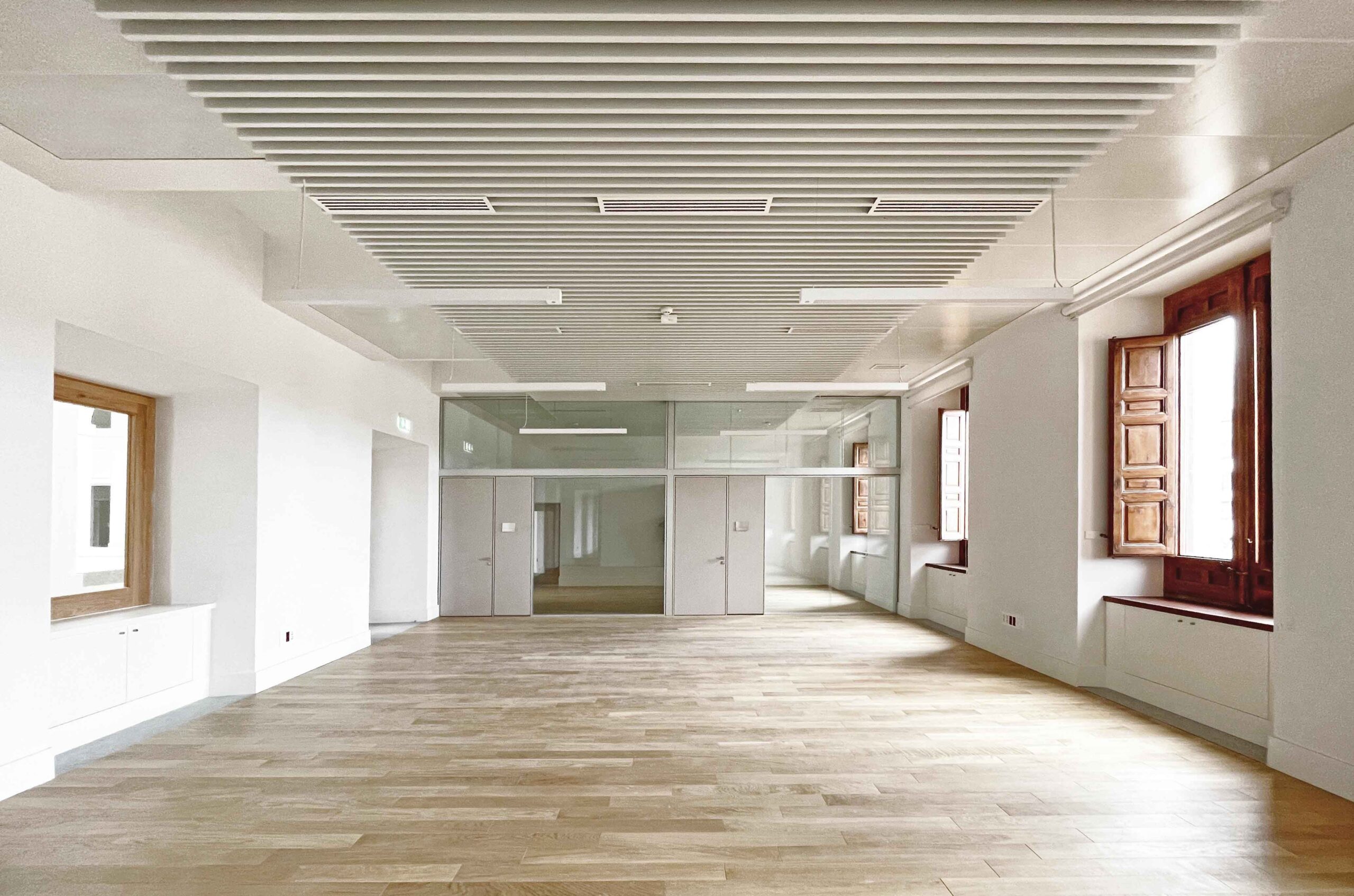 Nuncio Nuevo, una rehabilitación que devuelve espacio y luz a la arquitectura de Haan