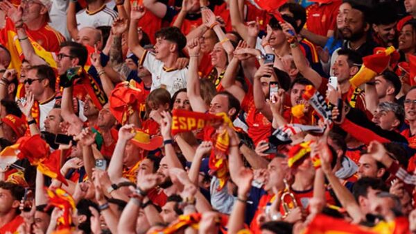 Oyarzabal culminó la remontada de España con Lamine y Baena Oyarzabal culminó la remontada de España con Lamine y Baena