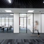 El suelo técnico elevado impulsa la flexibilidad en las oficinas de Málaga