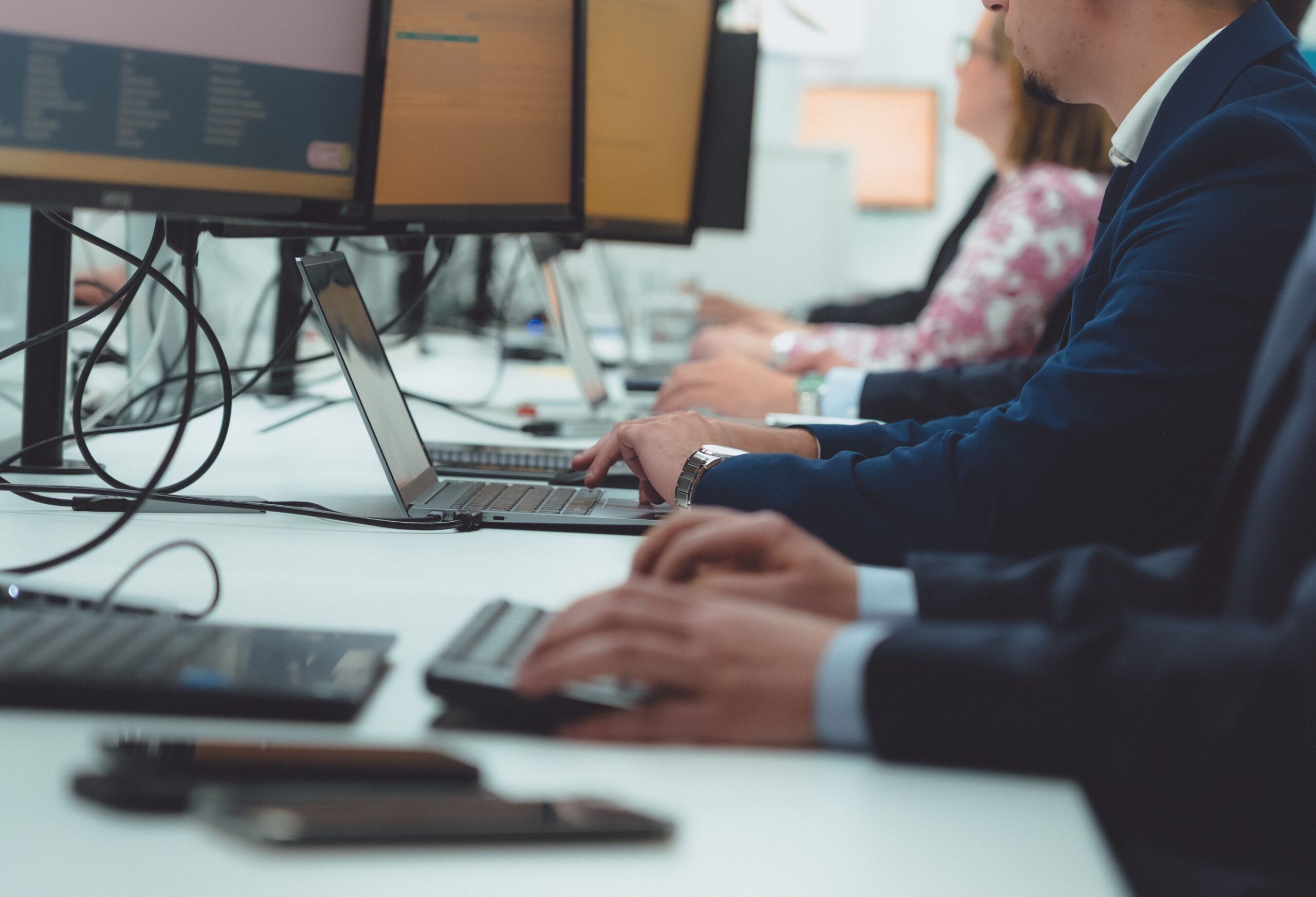 El 44,2 % de las empresas presenta áreas de cumplimiento laboral pendientes, según un estudio de LEIALTA