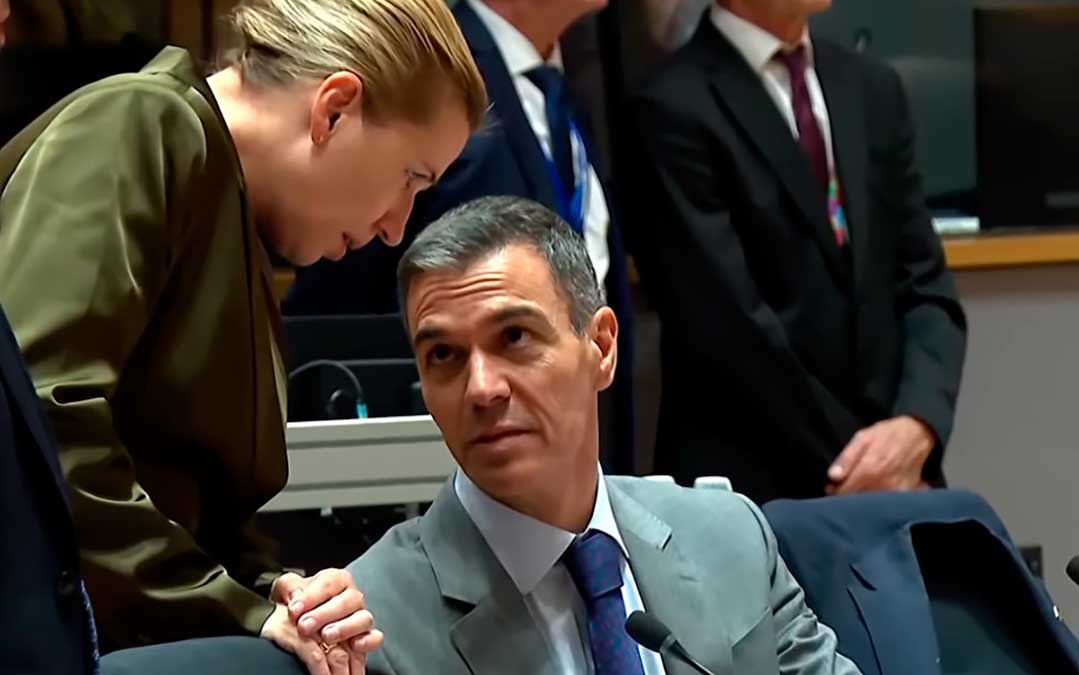 Frederiksen y Von der Leyen, atentas al drama de Ceuta.