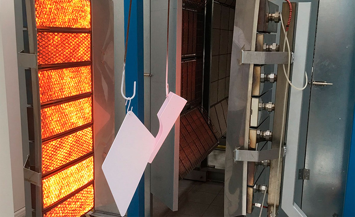 Diseño de hornos industriales para tratamientos superficiales: dónde encaja el calentamiento por infrarrojos